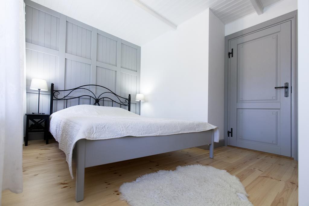 Osel Apartment Κουρεσάαρε Δωμάτιο φωτογραφία