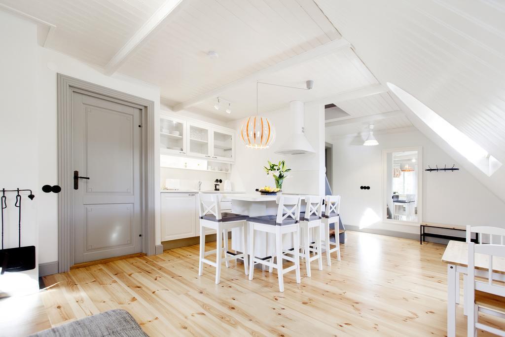 Osel Apartment Κουρεσάαρε Δωμάτιο φωτογραφία
